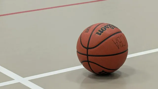 Basketball Team Management: Tips for Coaches Running Rec and Competitive Programs